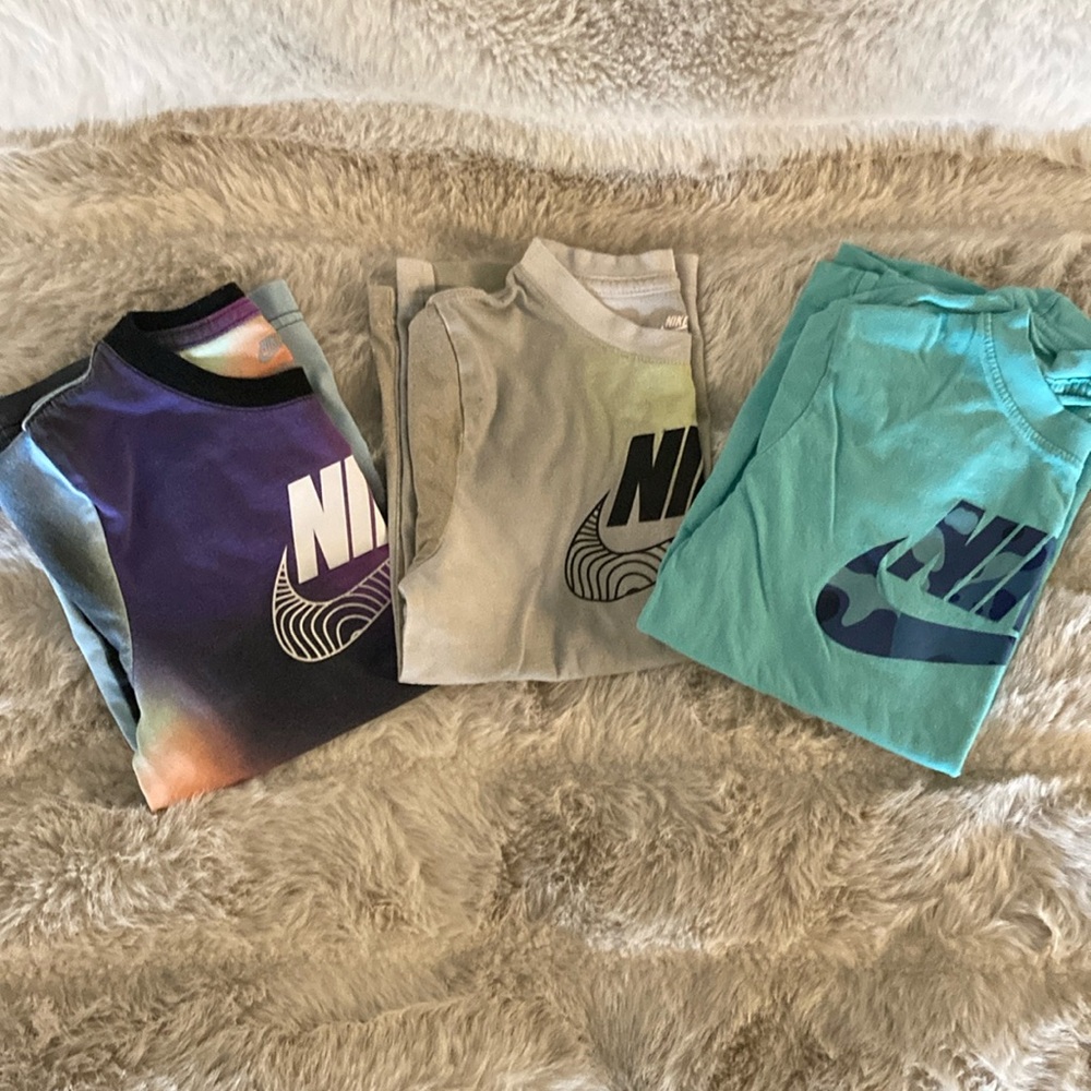 Bundle | Boys 6/7 | Nike Multicolor Graphic T-Shirt Trio